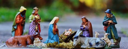 traditional nativity scenes