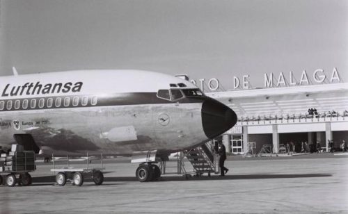 foto histórica de avión de Lufthansa